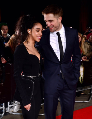 Robert Pattinson pic #910491