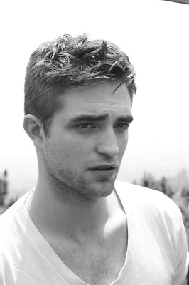 Robert Pattinson pic #404492
