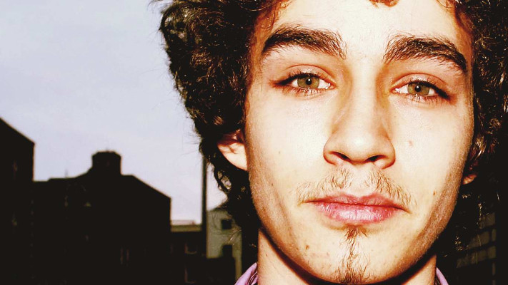 Robert Sheehan pic #573188