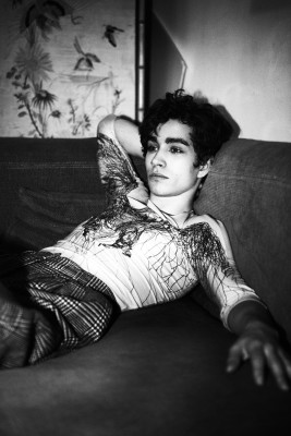 photo 25 in Robert Sheehan gallery [id399083] 2011-08-29 00:00:00