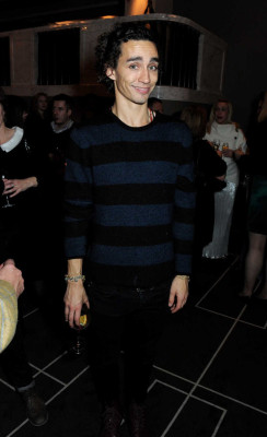 photo 19 in Robert Sheehan gallery [id650173] 2013-12-03 00:00:00