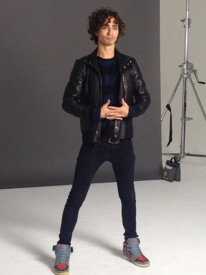 photo 17 in Robert Sheehan gallery [id650175] 2013-12-03 00:00:00