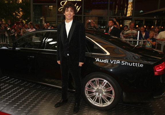 photo 5 in Robert Sheehan gallery [id629205] 2013-09-02 00:00:00