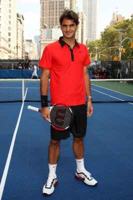 photo 6 in Roger Federer gallery [id270435] 2010-07-14 00:00:00