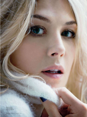 Rosamund Pike pic #425743