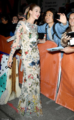 Rosamund Pike pic #963073