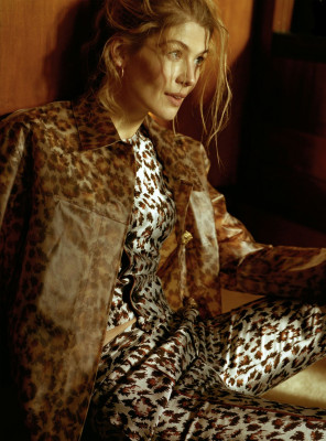 Rosamund Pike pic #913322