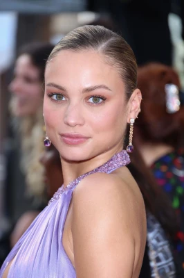 Rose Bertram pic #1305322