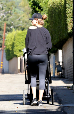 Rosie Huntington-Whitely pic #978263