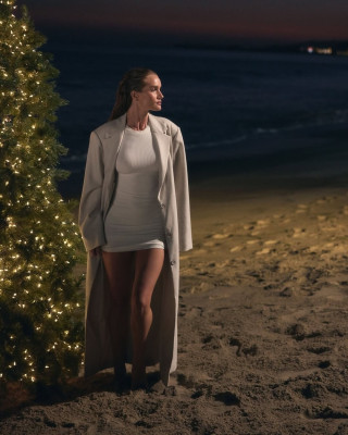 Rosie Huntington-Whitely pic #1365724