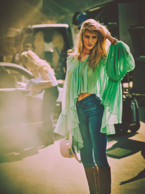 Rosie Huntington-Whitely pic #818855