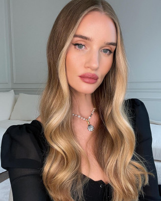 Rosie Huntington-Whitely pic #1345984