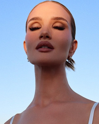 Rosie Huntington-Whitely pic #1341286