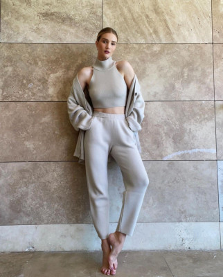 Rosie Huntington-Whitely pic #1252764