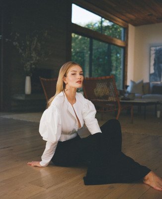 Rosie Huntington-Whitely pic #1305943