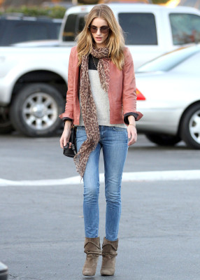 Rosie Huntington-Whitely pic #572178