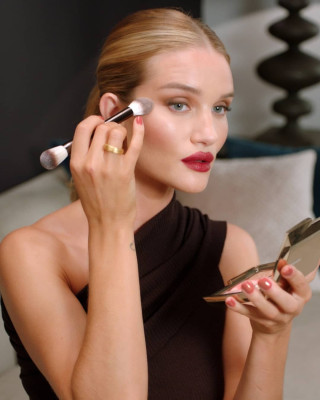 Rosie Huntington-Whitely pic #1241888