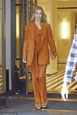 Rosie Huntington-Whitely pic #1129979