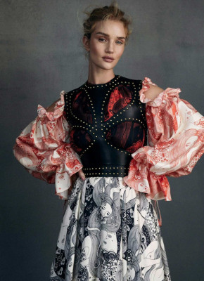 Rosie Huntington-Whitely pic #1039206