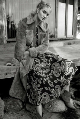 Rosie Huntington-Whitely pic #1039209