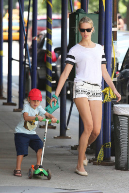 Karolina Kurkova pic #612544