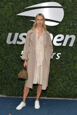 photo 5 in Karolina Kurkova gallery [id1233026] 2020-09-16 00:00:00