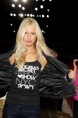 Karolina Kurkova pic #304261