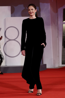 photo 15 in Ruth Wilson gallery [id1270661] 2021-09-20 00:00:00