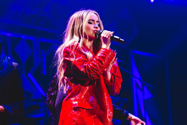 photo 28 in Sabrina Carpenter gallery [id1091058] 2018-12-26 00:00:00