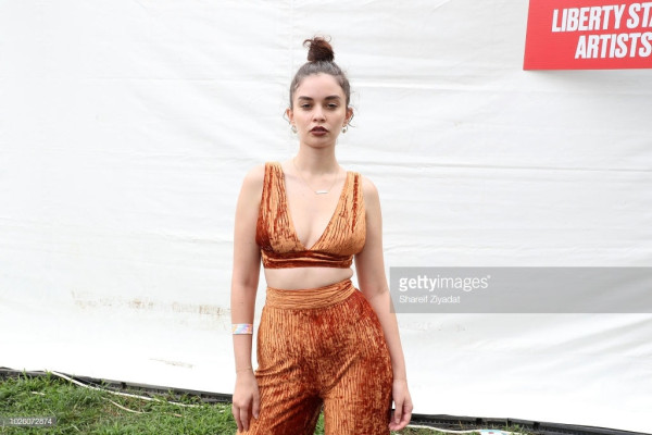 Sabrina Claudio pic #1124810