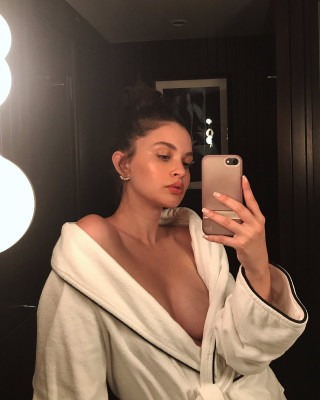 Sabrina Claudio pic #1169108