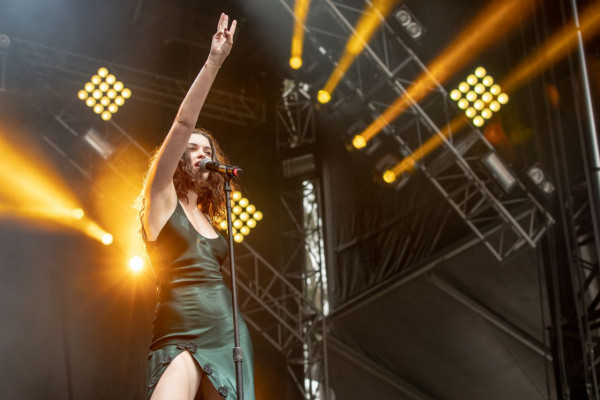 Sabrina Claudio pic #1059387