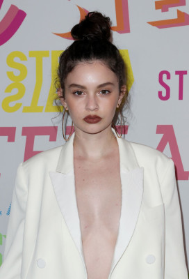 Sabrina Claudio pic #1059397