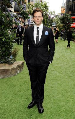 photo 10 in Sam Claflin gallery [id834005] 2016-02-15 00:00:00