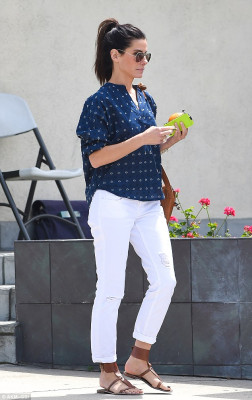 Sandra Bullock pic #689885