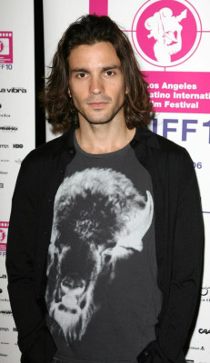 Santiago Cabrera pic #596358