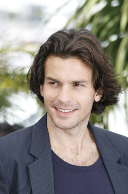 Santiago Cabrera pic #596372