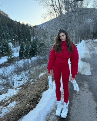 photo 22 in Sara Sampaio gallery [id1366686] 2025-03-02 00:00:00