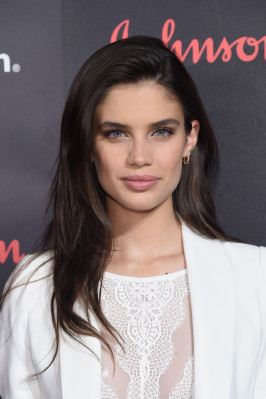 photo 3 in Sara Sampaio gallery [id891137] 2016-11-08 00:00:00
