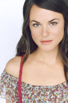 Sarah Butler pic #607092