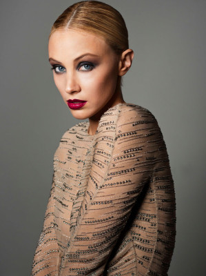 Sarah Gadon pic #772914