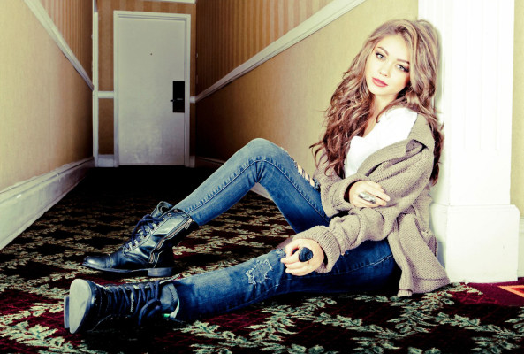 Sarah Hyland pic #507948