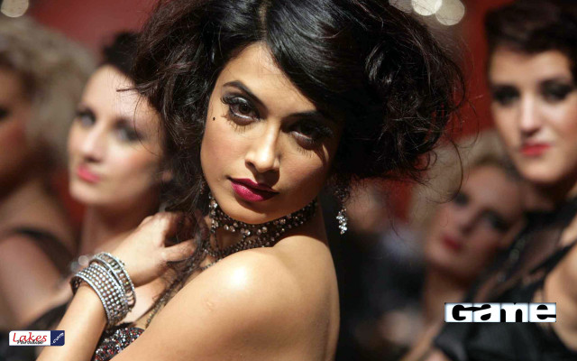 Sarah-Jane Dias  pic #469782