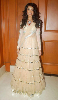 Sarah-Jane Dias  pic #494184