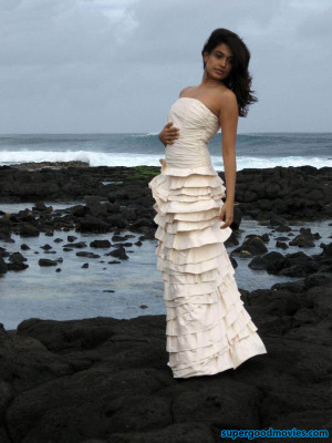 Sarah-Jane Dias  pic #548954