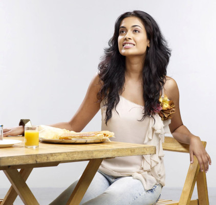Sarah-Jane Dias  pic #548956
