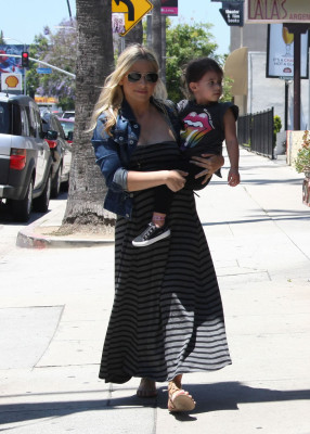 photo 14 in Sarah Michelle Gellar gallery [id506451] 2012-07-04 00:00:00