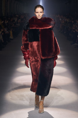 Sasha Luss pic #1206358