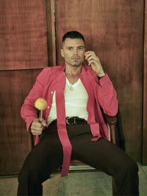 photo 15 in Sebastian Stan gallery [id1300630] 2022-04-18 00:00:00