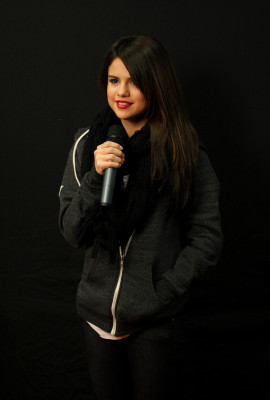 photo 3 in Selena Gomez gallery [id391251] 2011-07-13 00:00:00